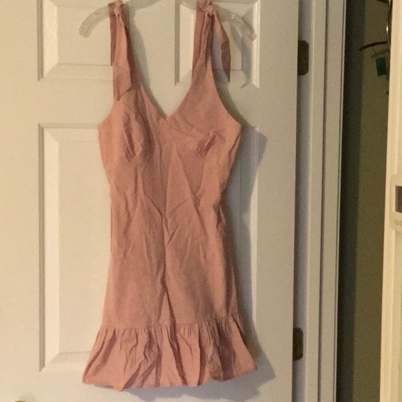 Pink mini dress with adjustable shoulder ties - Picture 1 of 1